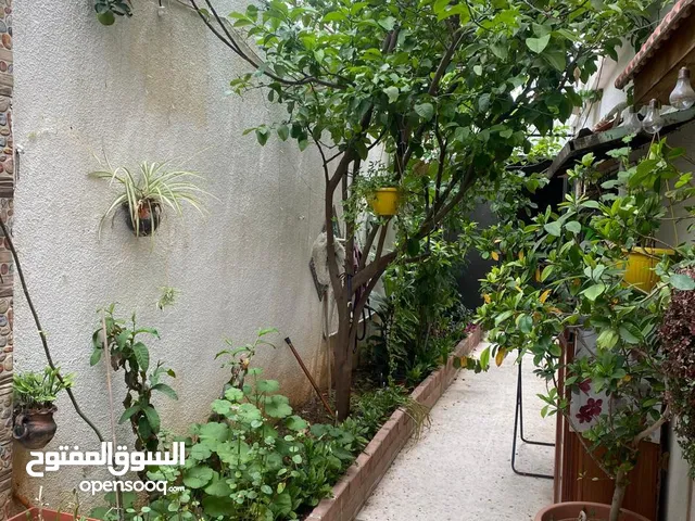 165 m2 4 Bedrooms Apartments for Sale in Irbid Al Barha
