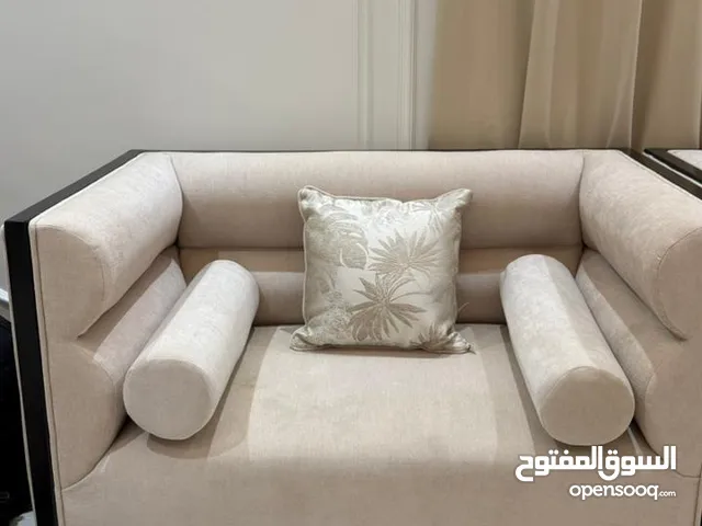 كنب جديد خمس قطع مطلوب فيه 3600 قابل لتفاوض بالمعقول