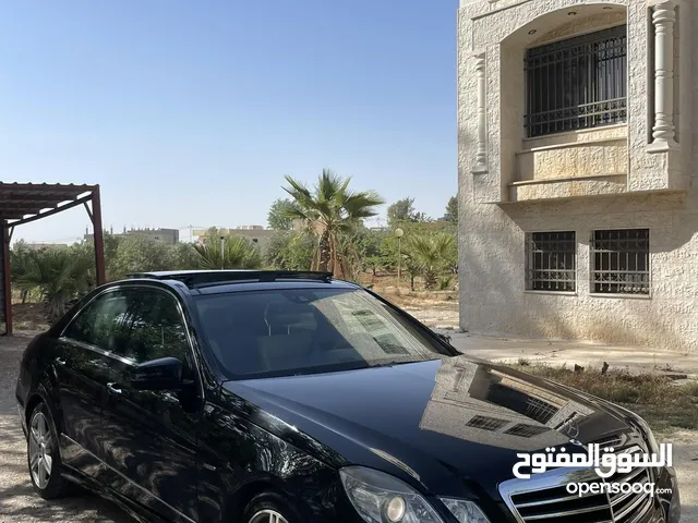 Mercedes e200 cgi 2010w212 فحص كامل وفل كامل اعلى صنف 4جيد وعلى الفحص للتواصل على الرقم بالوصف