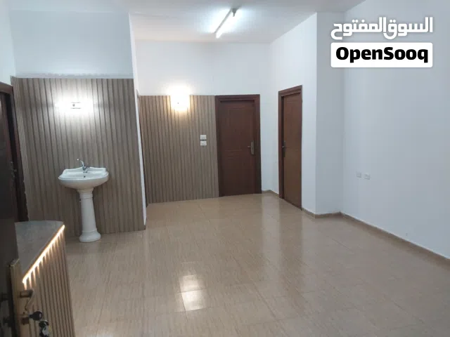 130 m2 3 Bedrooms Apartments for Rent in Ramallah and Al-Bireh Birzeit