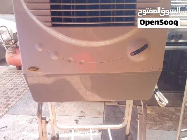 مكيف صحراوي مع قاعده على الماء