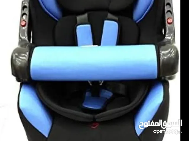 كرسي أطفال للسيارة (مستعمل بحالة ممتازة)