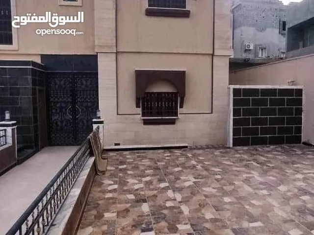 250 m2 3 Bedrooms Villa for Sale in Tripoli Khallet Alforjan