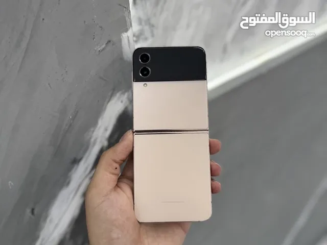 سامسونج Z فليب 4 8 رام 256 جيجا لون روز قولد ونهدي و ازرق مميز مستعمل وكالة بحالة الجديد