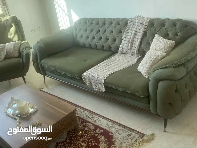 طقم كنب بحاله جيدة