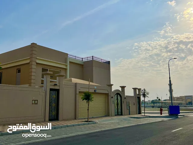 300 m2 More than 6 bedrooms Villa for Rent in Al Jubail Jalmudah