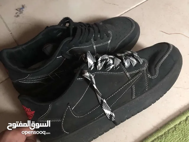 Nike Casual Shoes in Al Ahmadi