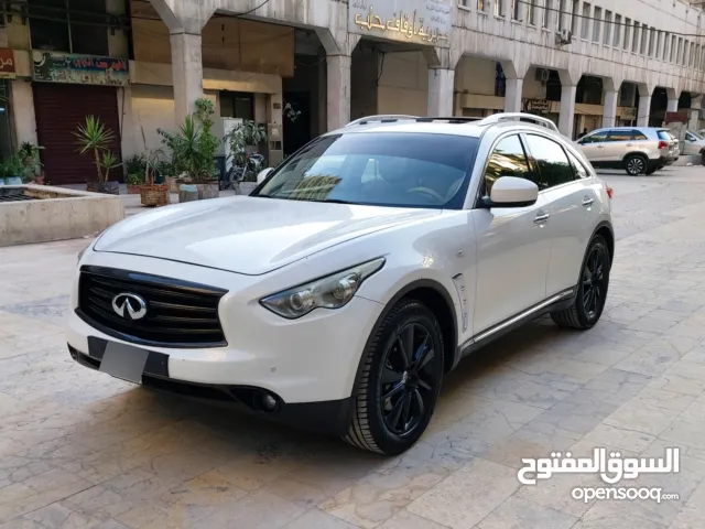 Used Infiniti FX35 in Aleppo