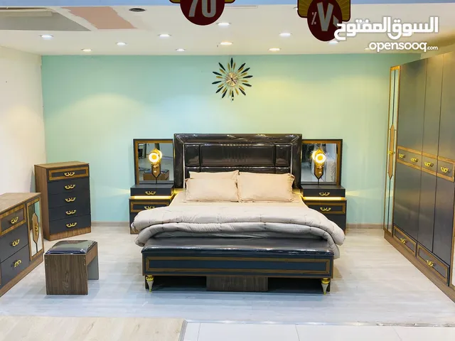New arrival bedroom set 7pcs king size bed + 2 night stand+wardrobe +dressing table+ Drawer