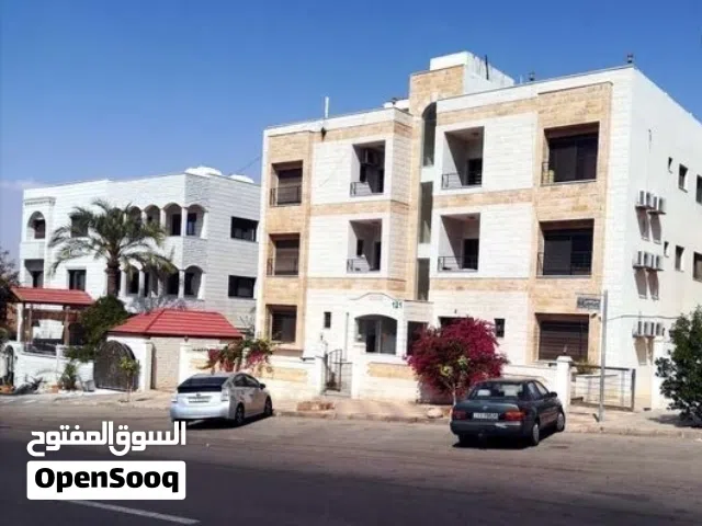 استديو مفروش للايجار الشهري غرفة نوم مع مطبخ كاونتر وحمام  في اجمل مواقع العقبة للموظفين والطلاب
