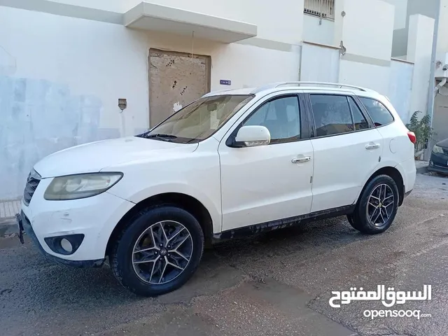 Used Hyundai Santa Fe in Tripoli