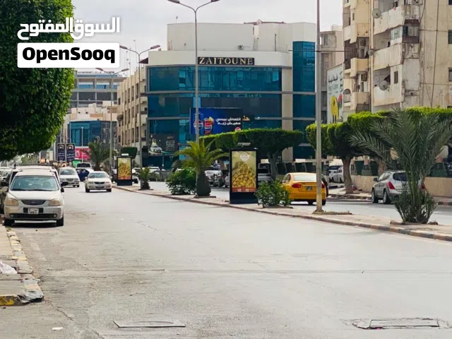 محل للايجار ماشاءالله ف دهماني موقع ممتاز المشروع عادي اي شي بس من دون ازعاج يفضل تواصل وتساب معي..