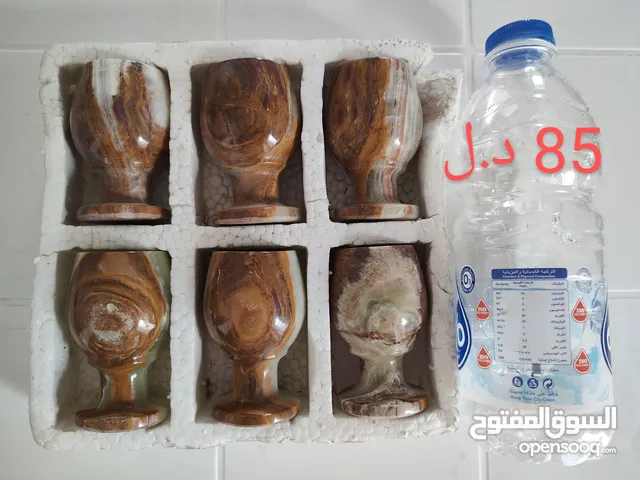 اكواب من الرخام الثمن 85 د ل