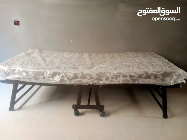 تخت حديد مع فرشه جديده