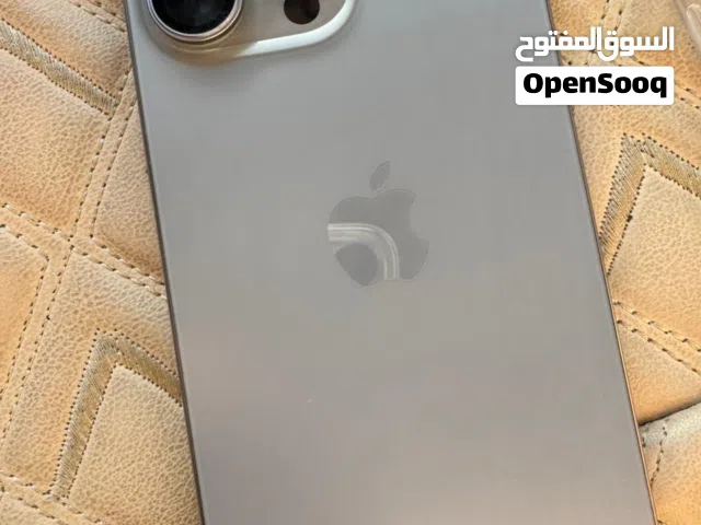 أبل ايفون 15 برو ماكس جديد مستعمل بحالة ممتازة - سعة 256 جيجابايت باللون الرمادي