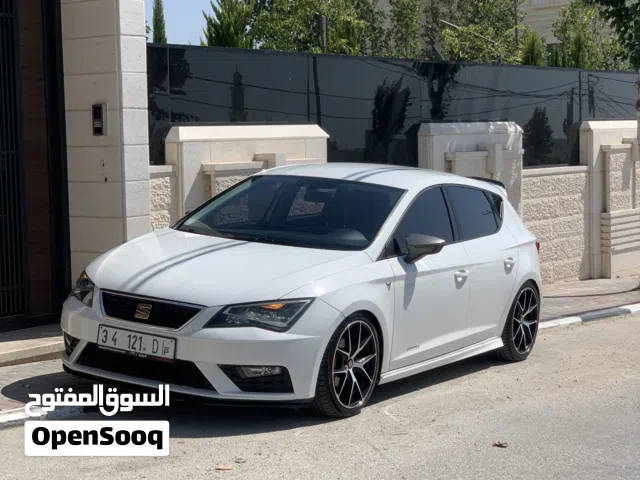 سيات ليون للبيع