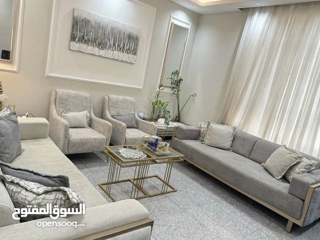 تخم 8 مقعد من العالمية للاثاث المنزلي