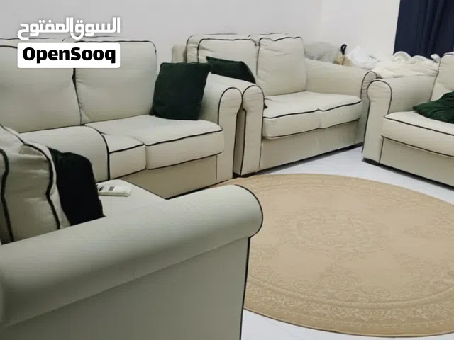 طقم كنب 3 قطع (6 أشخاص) مستعمل نظيف جداً (( عجمان))