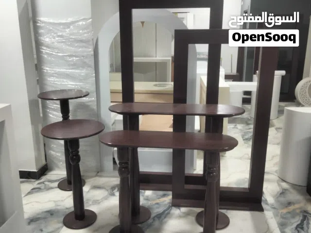 نوفر لك تشكيلة واسعة من الاستاندات بجميع أنواعها وأشكالها، للإيجار أو البيع. تصاميم عصري و حسب طلب