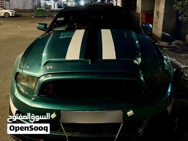 2014 فورد موستانج V6