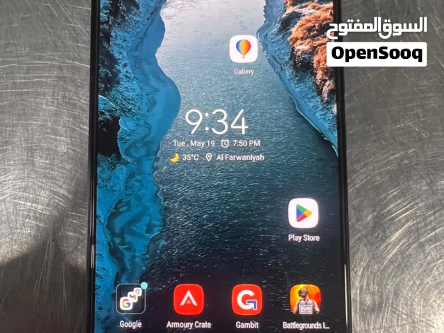 ASUS ROG 8 PRO 16 GB RAM 512 INTERNAL