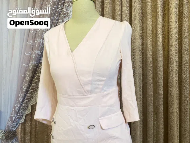 فستان بنفسجي