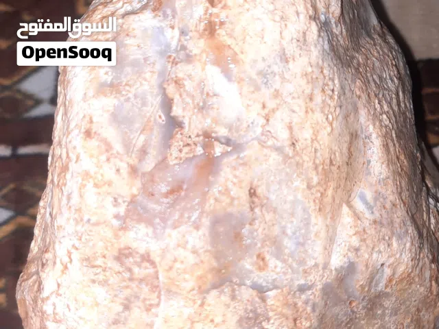 احجار كريمه نادره [عمانية]