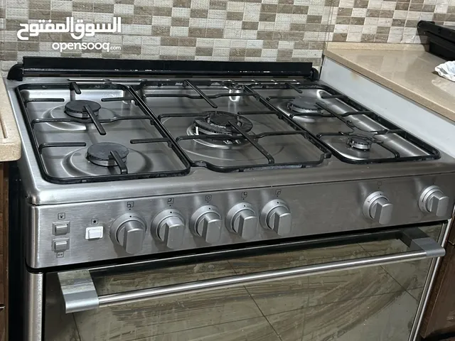 فرن مع غاز بيكو مستعمل
