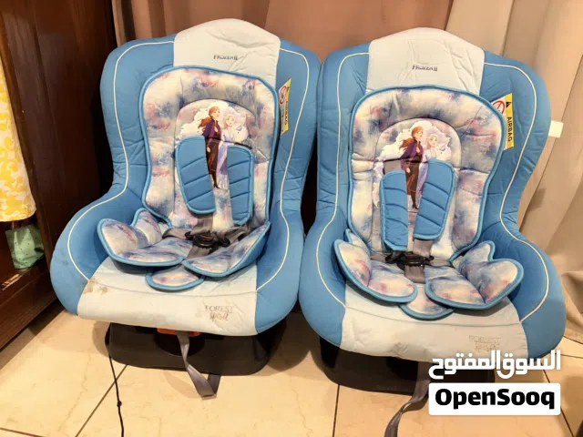 للبيع عدد 2 كارسيت من سنتربويت بشخصيات Frozen