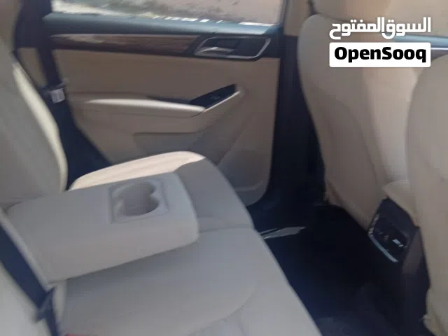 للبيع إم جي MG RX5 موديل 2023 فضي مواصفات خليجية، حالة ممتازة،