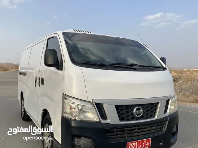 للبيع نيسان ثلاجه 2016 بشكل عاجل