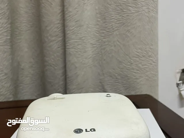 جهاز بروجكتر LG محمول