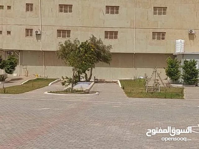 1000 m2 More than 6 bedrooms Villa for Rent in Benghazi Boatni