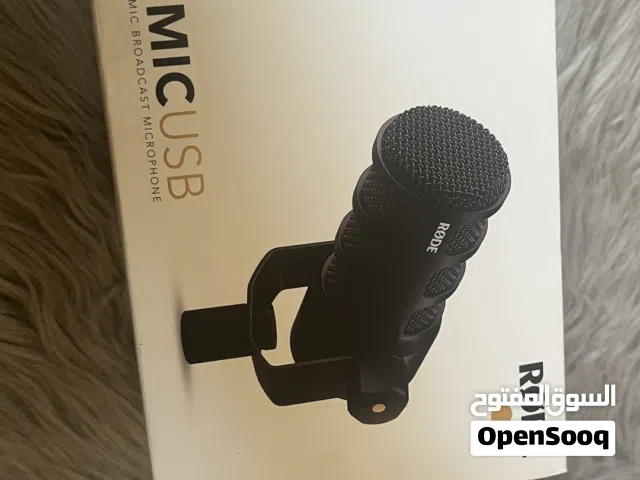 أفضل ميكرفون لصناعة المحتوى مع ستاند مثالي (RODE POD MIC USB)