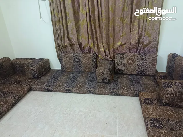 جلسة عربية بحالة ممتازة