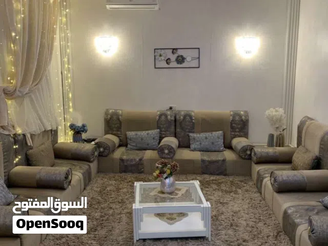 منزل للبيع مكان عين زارة