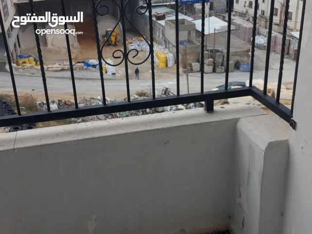 شقة للبيع طابق 3 موقعها نابلس عند دوار تونس  موقع مميز وأطلالة مميزة  وسعر   فقط ب 39