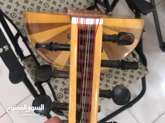 للبيع عود بحريني الشبح