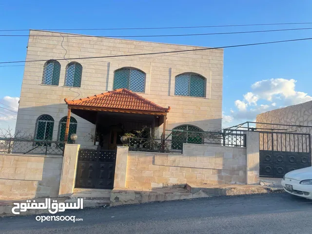 163 m2 More than 6 bedrooms Townhouse for Sale in Zarqa Al Zawahra