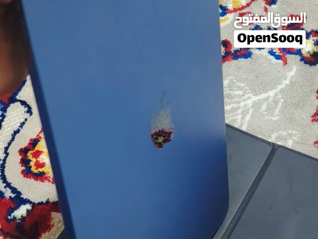 ايباد 11 نضيف 128 جيبي من الآخر مع ضمان الوكيل