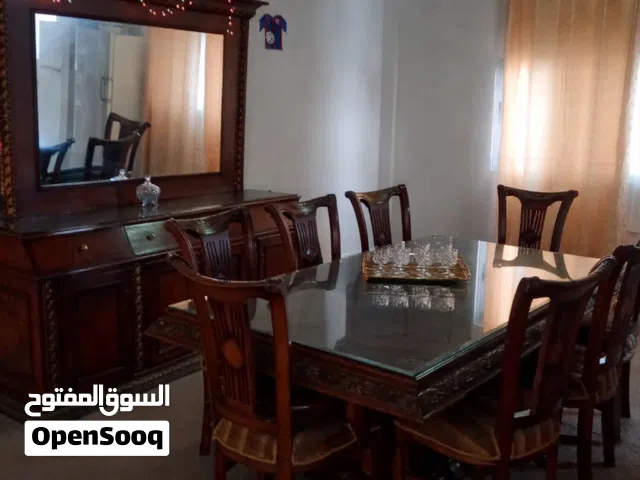 غرفة سفرة تتكون من طاولة سفرة +8مقاعد +درسوار