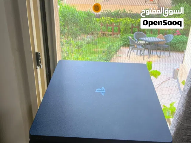 Playstation 4 slim 1-terabytes with 1 controller