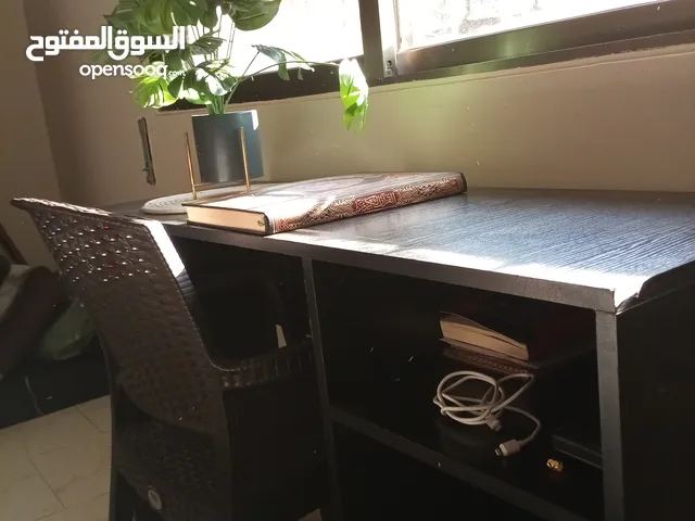 مكتب للبيع مستعمل حالة جديدة