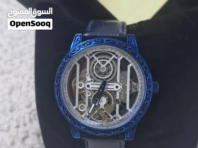 ساعة اليد جديدة