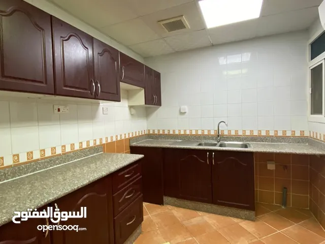 130 m2 2 Bedrooms Apartments for Rent in Al Wakrah Other
