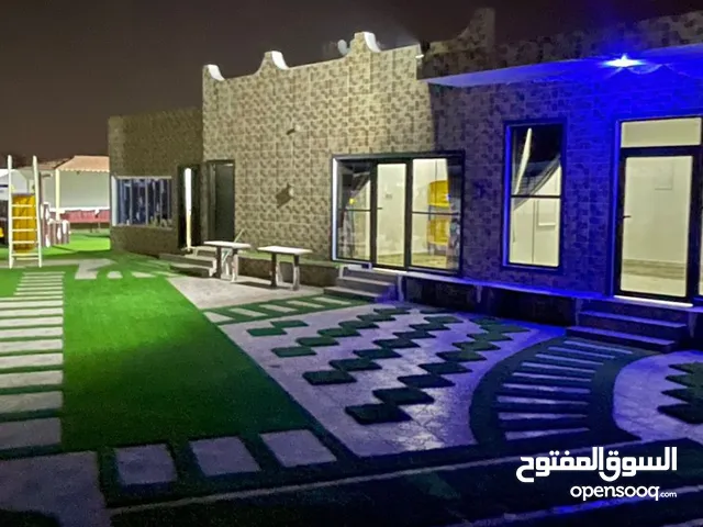 5 Bedrooms Chalet for Rent in Al Batinah Barka