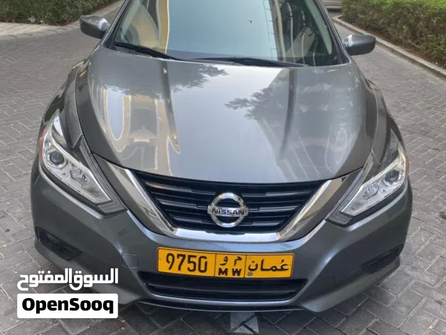 2016 نيسان التيما SV