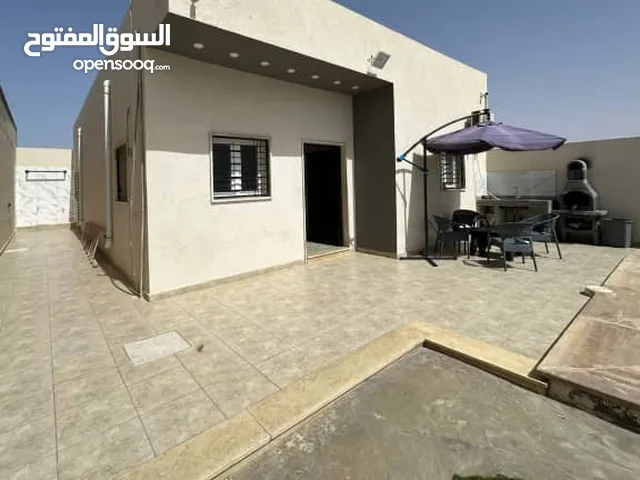 2 Bedrooms Chalet for Rent in Tripoli Al-Baesh