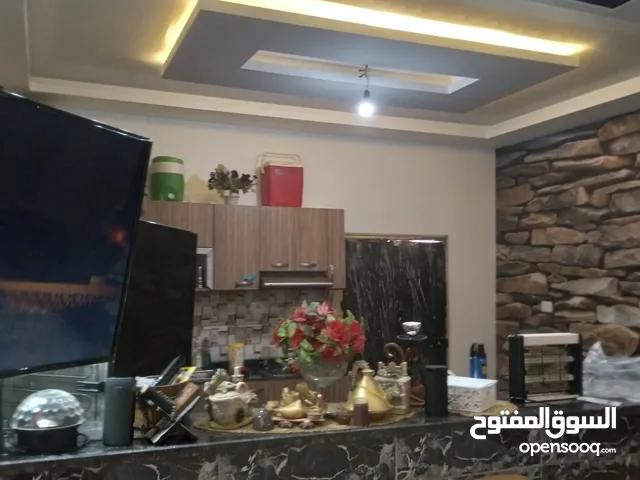 300 m2 More than 6 bedrooms Villa for Sale in Tripoli Janzour