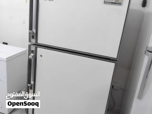 // للبيع ثلاجة ناشونال يباني 26 قدم حجم عائلي استعمال خفيف معا التوصيل والكفاله